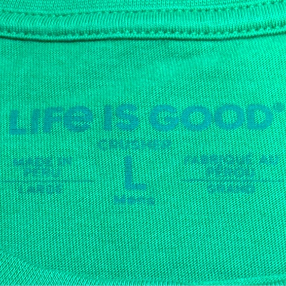 Life Is Good Holiday Theme T-shirt. Men’s Size Large. - Picture 2 of 9